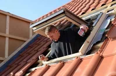 Pose de fenêtres de toit Velux à Estensan